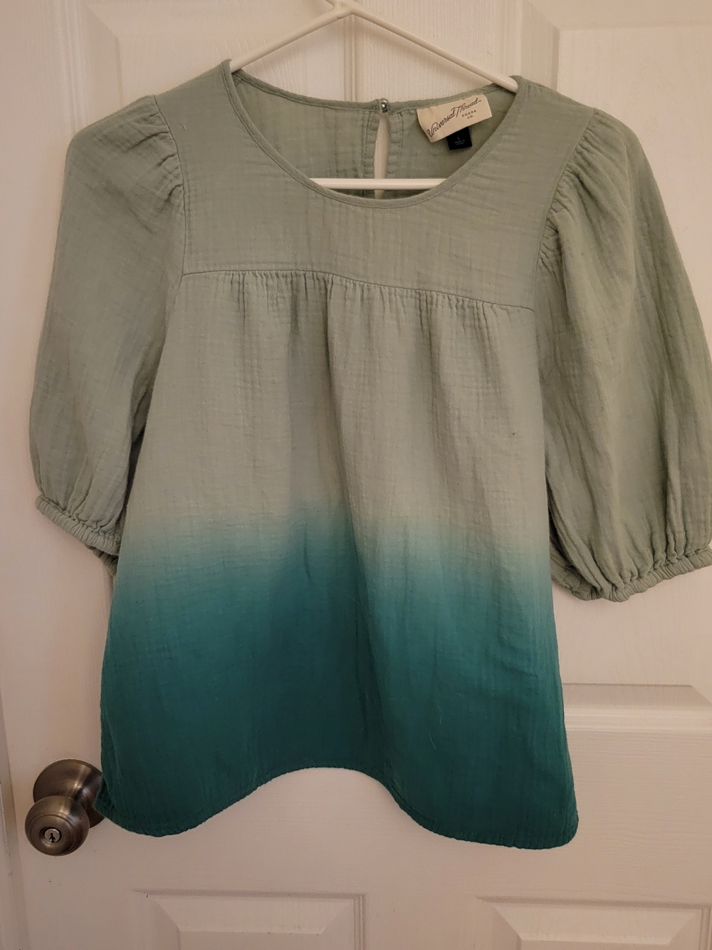 Universal Thread Sage-to-Teal Ombre Puff Sleeve Tunic
